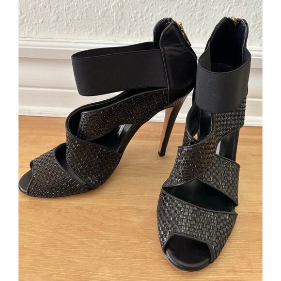 MANOLO BLAHNIK Black Patent Leather Woven Terreo High Heel Sandals $995 EU 39 - Picture 4 of 12